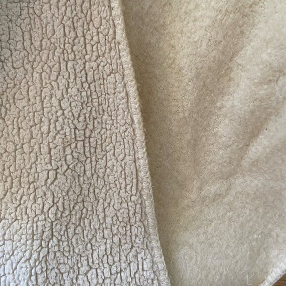 Pottery Barn Faux Sherpa and Mohair Throw Blanket Ivory Cream Color 50x60 Inches - Picture 2 of 15